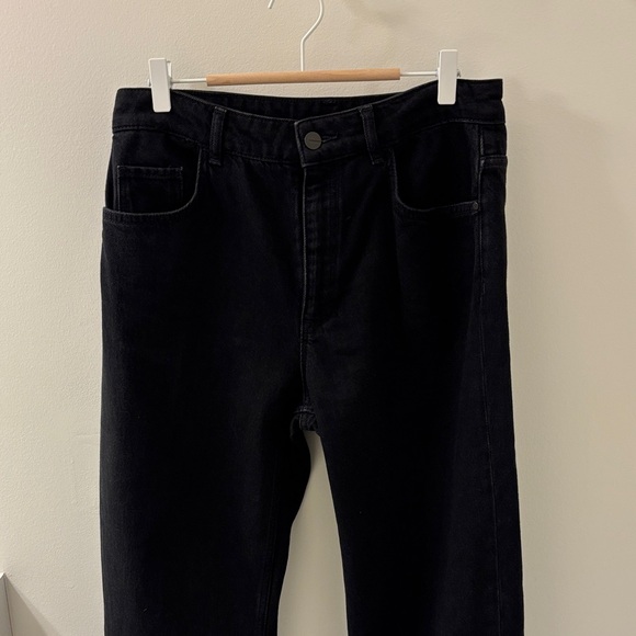 Massimo Dutti Black High-Rise, Straight Leg Jeans. - Picture 2 of 11